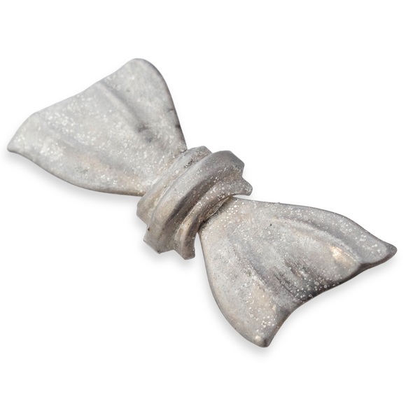 Vintage Bow Brooch Silver Tone Bow Tie Ribbon Pin - Picture 4 of 4